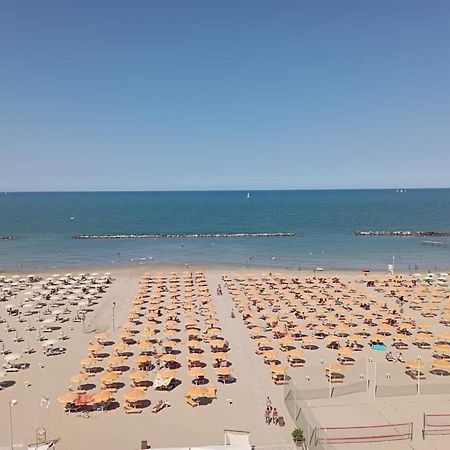 Hotel Pacesetter Rimini Exterior foto