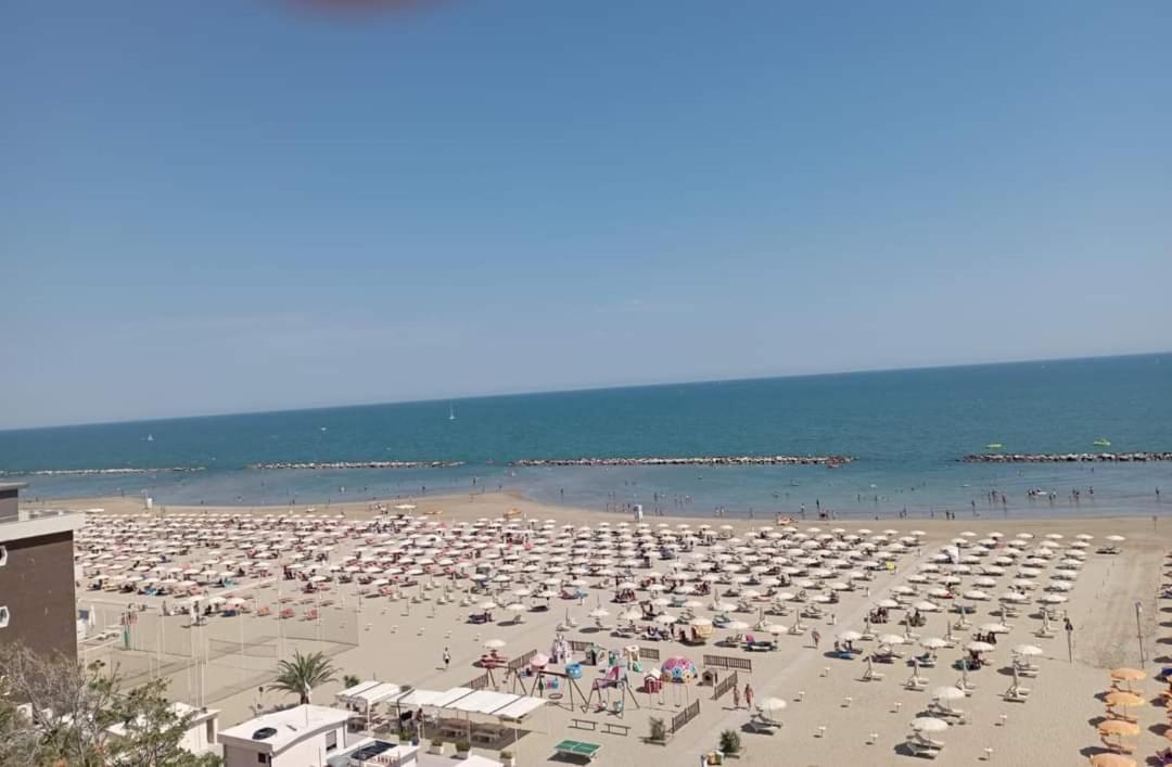 Hotel Pacesetter Rimini Exterior foto