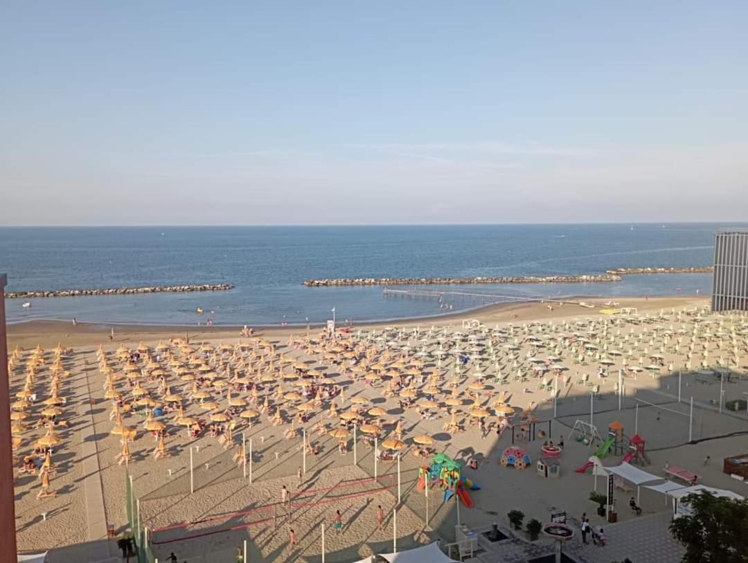 Hotel Pacesetter Rimini Exterior foto